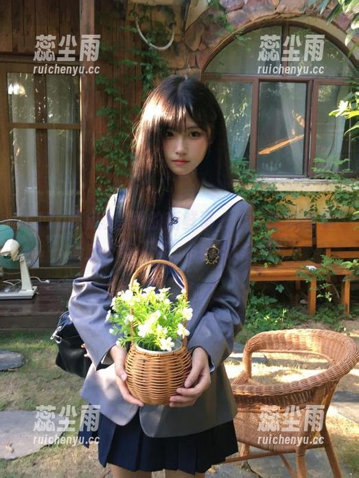 17c吃瓜 首页的新鲜事,17c吃瓜带你踏上“吃不停”的美味之旅!