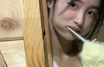 有趣的登录：51cg4让你的吃瓜速度与时间同步！