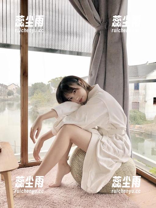 和我一起在“51吃瓜”app上，对今天的热门话题进行一场彻底的解构吧！