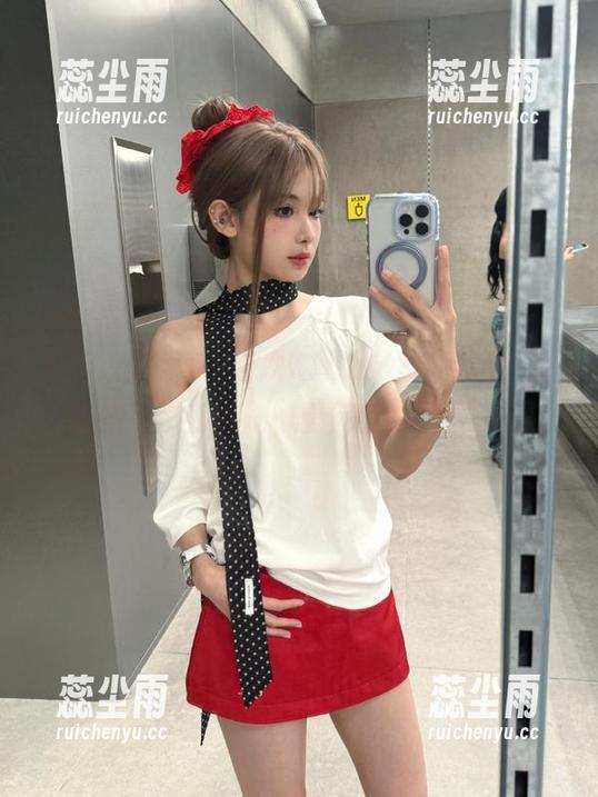 每次718sx娱乐更新，总感觉自己在追剧，看完后心情复杂。