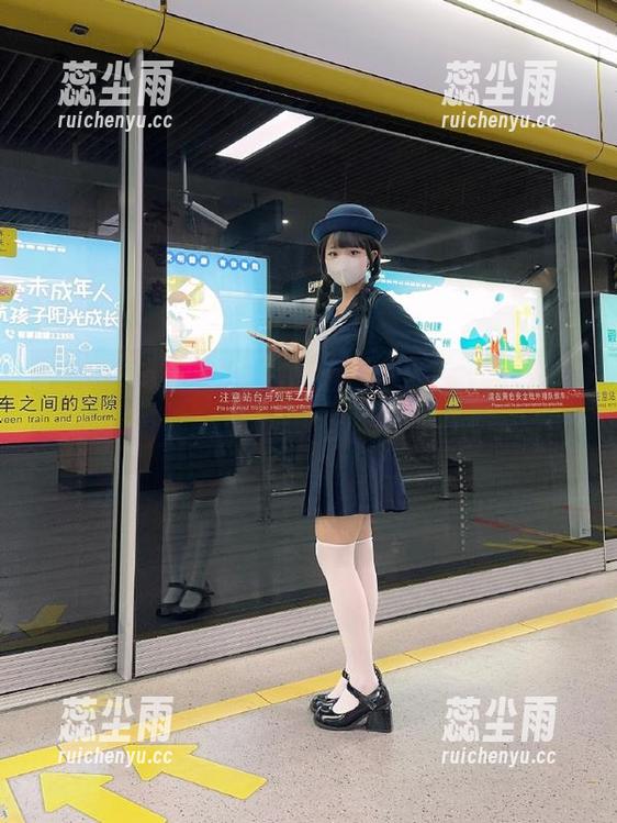在“998.su”分享黑料，像是在白天看流星雨，刺激但甜蜜。