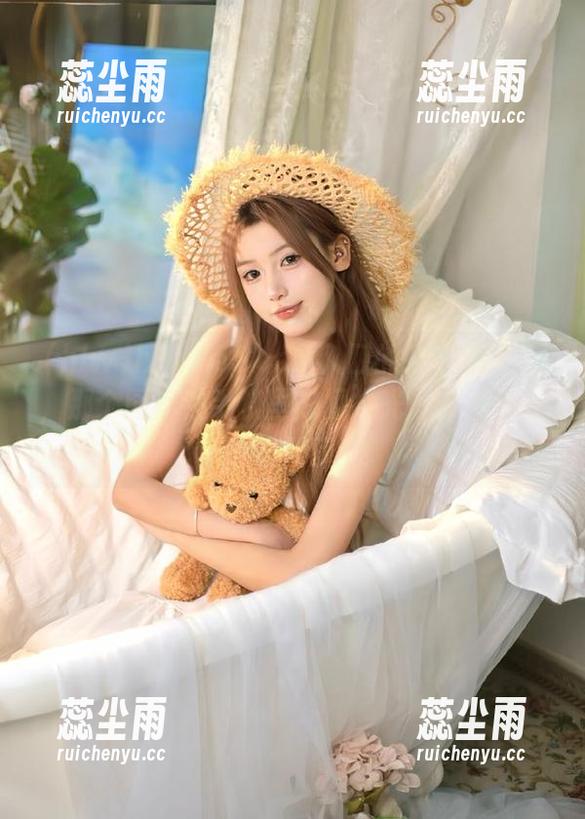 hlw155.ccm入口的存在感太强，那个图标在手机里闪闪发光，一不小心就点开了！
