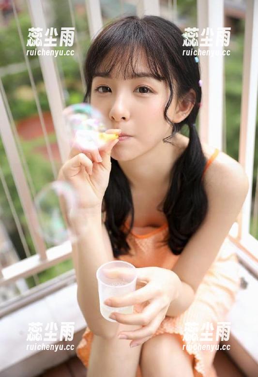hlw 瓜田里的安卓“hlw155.ccm”,路过的我也忍不住舔舔嘴唇!