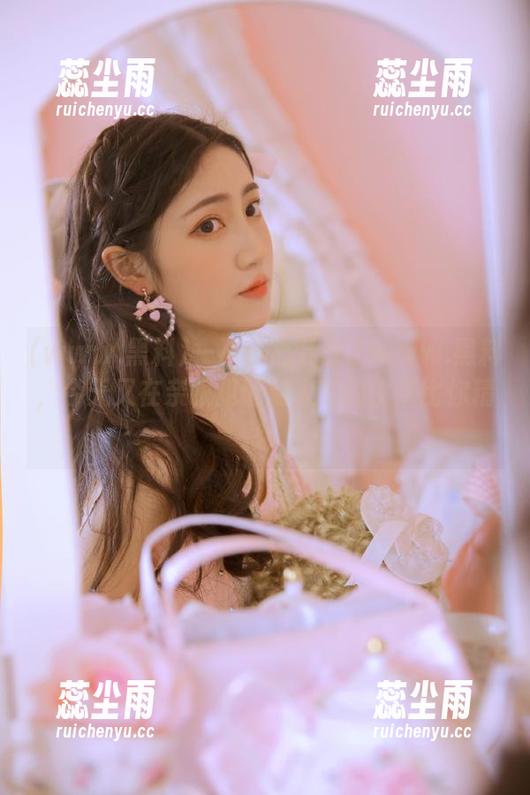 www.黑料 一不小心下载了www.黑料,今天又在亲眼见证别人家的生活比你精彩!
