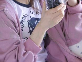 一起吃瓜，直达今天的热搜榜单，真是能让人幽怨到深夜啊。