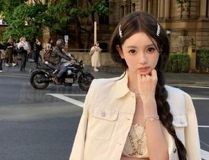 近距离观察，我的收藏夹与一起吃瓜网热门对决中！