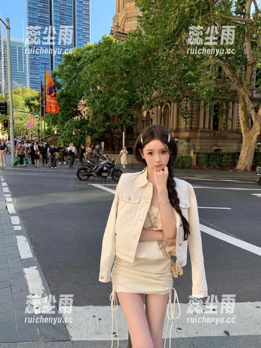 一起吃瓜 近距离观察,我的收藏夹与一起吃瓜网热门对决中!