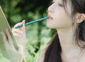 九一吃瓜入口像个神器，吓得我直想不如先瞥一眼再说？