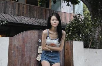 五一吃瓜：一个永恒的在线吃瓜网页，帮你不断刷新八卦、加深老婆对你‘不回家’的理解！