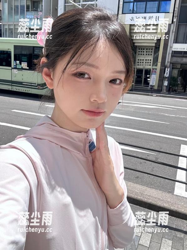 五一黑料 五一黑料的地址被我锁定,大家等着吃瓜澎湃吧!