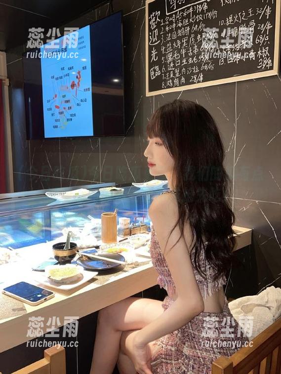 今日吃瓜更新：我们的瓜有点懒，不到最后一刻不准抢先吃！