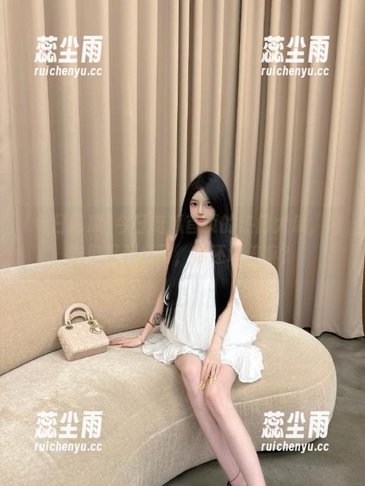 今日吃瓜首页的热门大瓜，网友们又开杠了，你还敢信嘛？