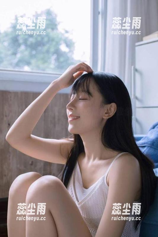 首页来袭！吃瓜17网教你如何优雅地抱瓜