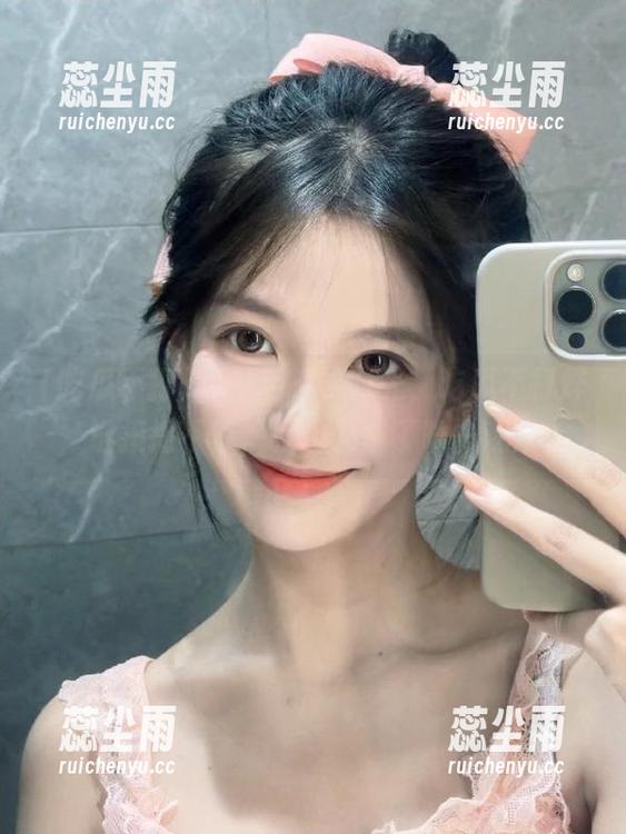 午后轻松时光，吃瓜不打烊，链接播不停，我仿佛成了唯一观众。