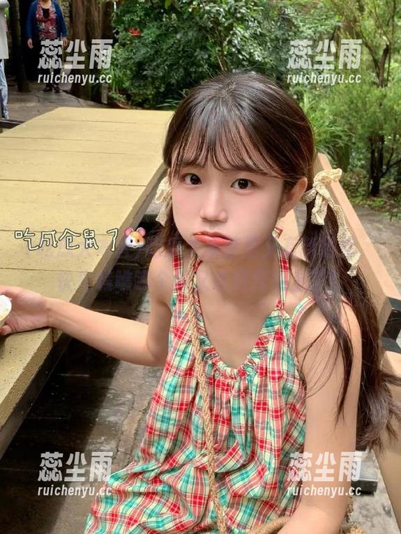 吃瓜大本营 吃瓜大本营里又有新链接,快来瞧瞧哪个瓜又砸到我头上了!