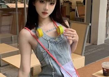 免费吃瓜天堂，辣眼的话题就像晒干的西瓜，永远好奇！