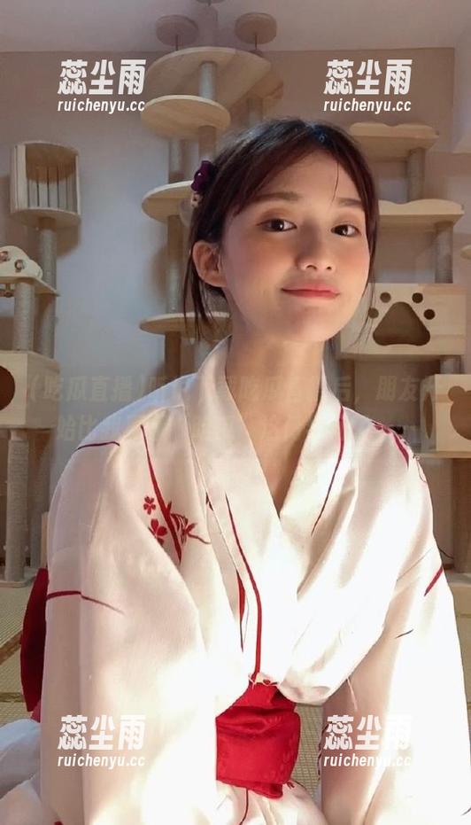 听说下载吃瓜直播后，朋友开始比我更懂“吃瓜”这门学问了……