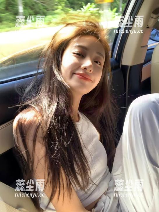 “收藏”八卦：今日吃瓜网的眼镜党都在说啥？
