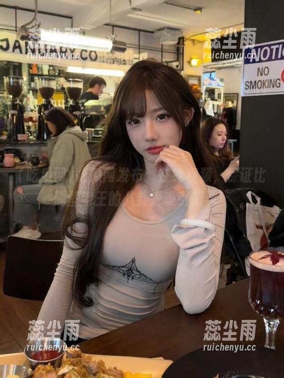 吃瓜网发布：在线视频，保证比隔壁老王的八卦更吸引眼球！