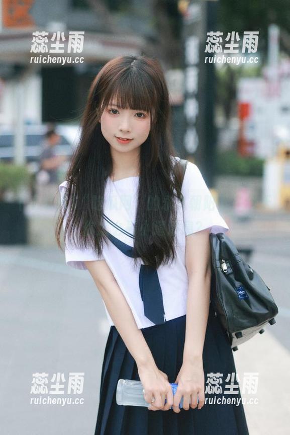 “吃瓜网”的永久朝阳下，今天你怎么看小道消息？