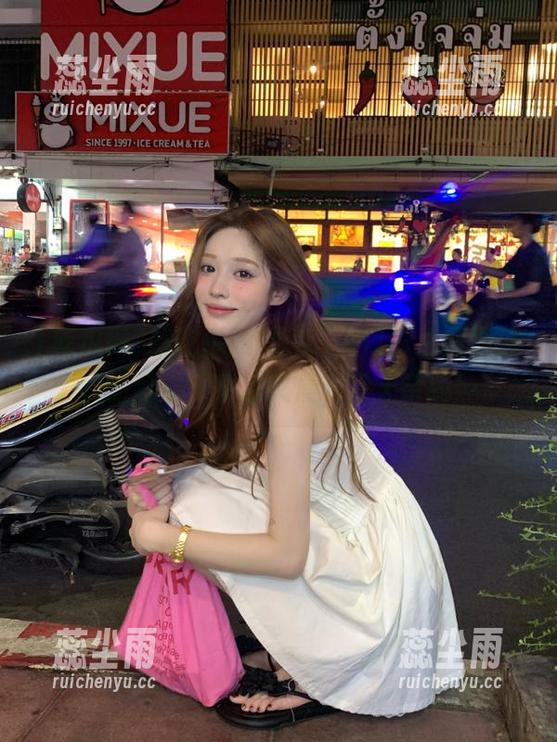 吃瓜网 找吃瓜网的iOS入口,心情像波折的河流,又急又慢,很无奈啊…