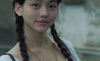 吃瓜网发布：今天某位高管在会议上的小动作，被拍得一清二楚！