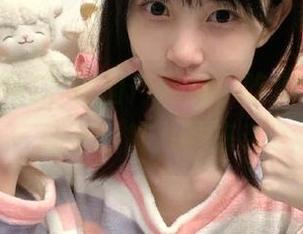 下载国产黑料，吃瓜无止境，坐等新鲜八卦来袭