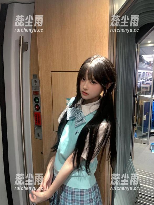 带你吃瓜 必备技能:点击传送门,带你吃瓜,顺便养眼!