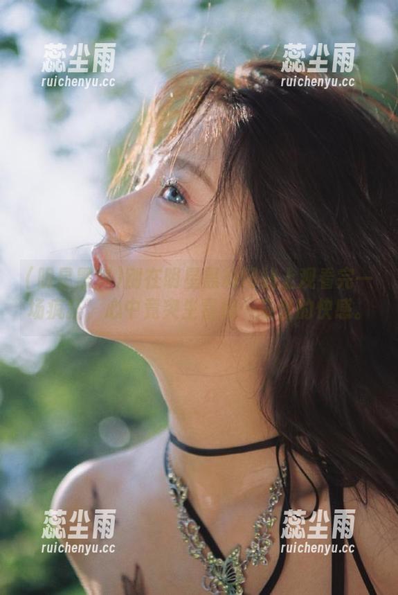 刚在明星黑料网站上观看完一场疯狂，心中竟突生喜悦…奇怪的快感。