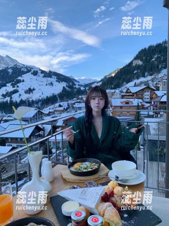 确认过白天的黑料不打烊新地址，晚上连登录都变得无趣了。
