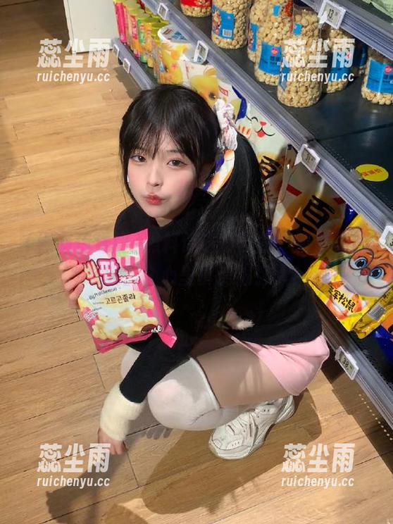 黑料传送门网站，来这里的吃瓜群众心里真的很强大！