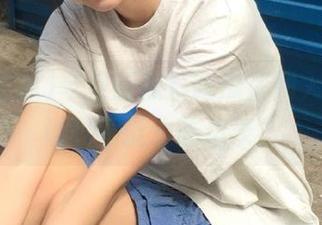 苹果版黑料吃瓜官网入口，谁说我不能边吃边录？