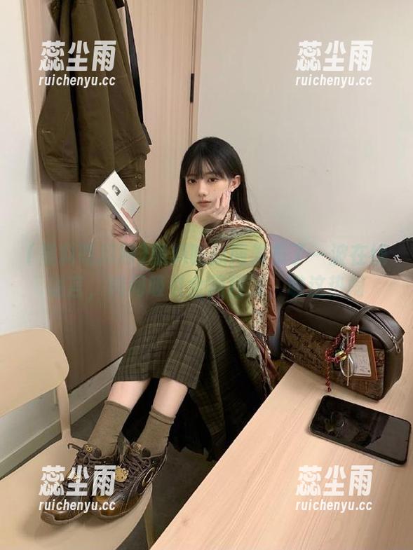 黑料吃瓜网发布了一波在线谣言，瞬间吸引全网目光，瞧这热闹