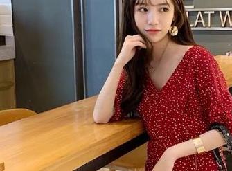 我在黑料吃瓜网在线观看，发布的内容看得人脚趾发麻。