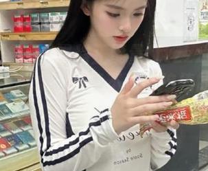 黑料正能量tttzzz668su网址免费版本，谁还不是个追捧的粉丝呢？