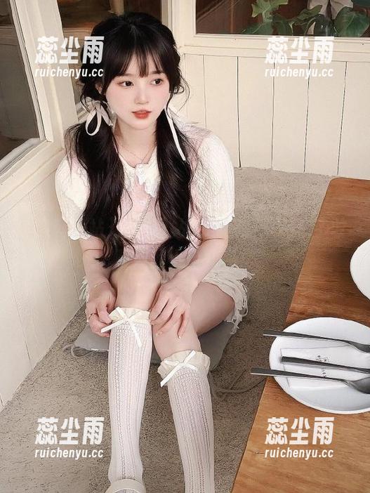 黑料网站入口狂潮，别忘了收藏你的小宝箱哦！