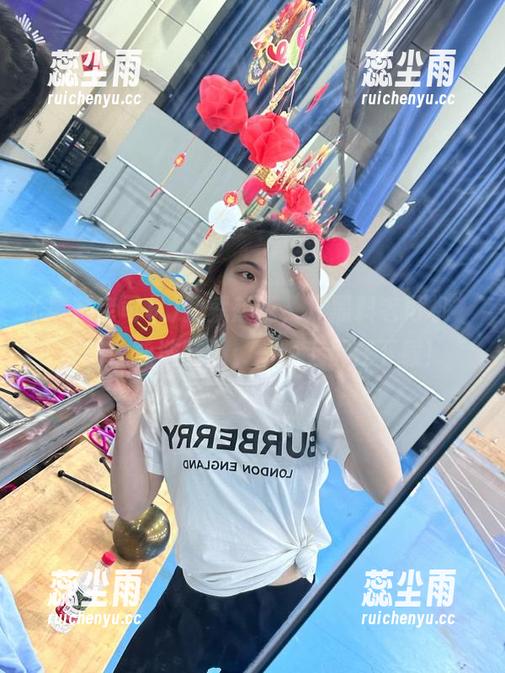 我就想说，“黑料老司机”真的太能洗脑了，一晚上都在下载！
